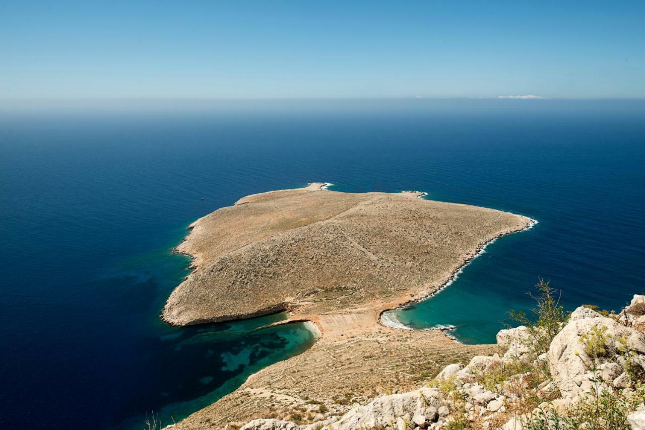 Villa Kalypso Chalki Town Eksteriør billede